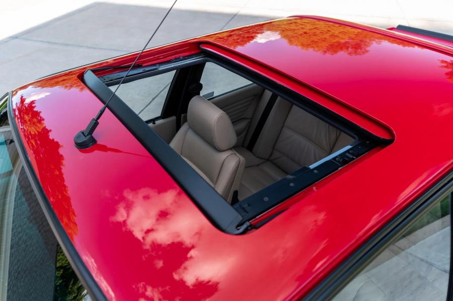 Детали экстерьера BMW M3 Coupe (E30) 1988 года  (NA) (фото 88 из 231)
